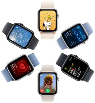 Hat Apple Watch SE-képernyő felülnézetből, amelyeken egy Snoopy-háttérkép, az Alvás app adatai, az Edzés app mérőszámai,       egy bejövő hívás, a pulzusszám és az Időjárás app láthatók.